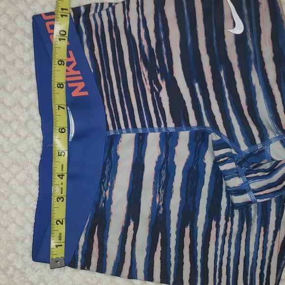 Nike Pro Shorts - Picture 4 of 6